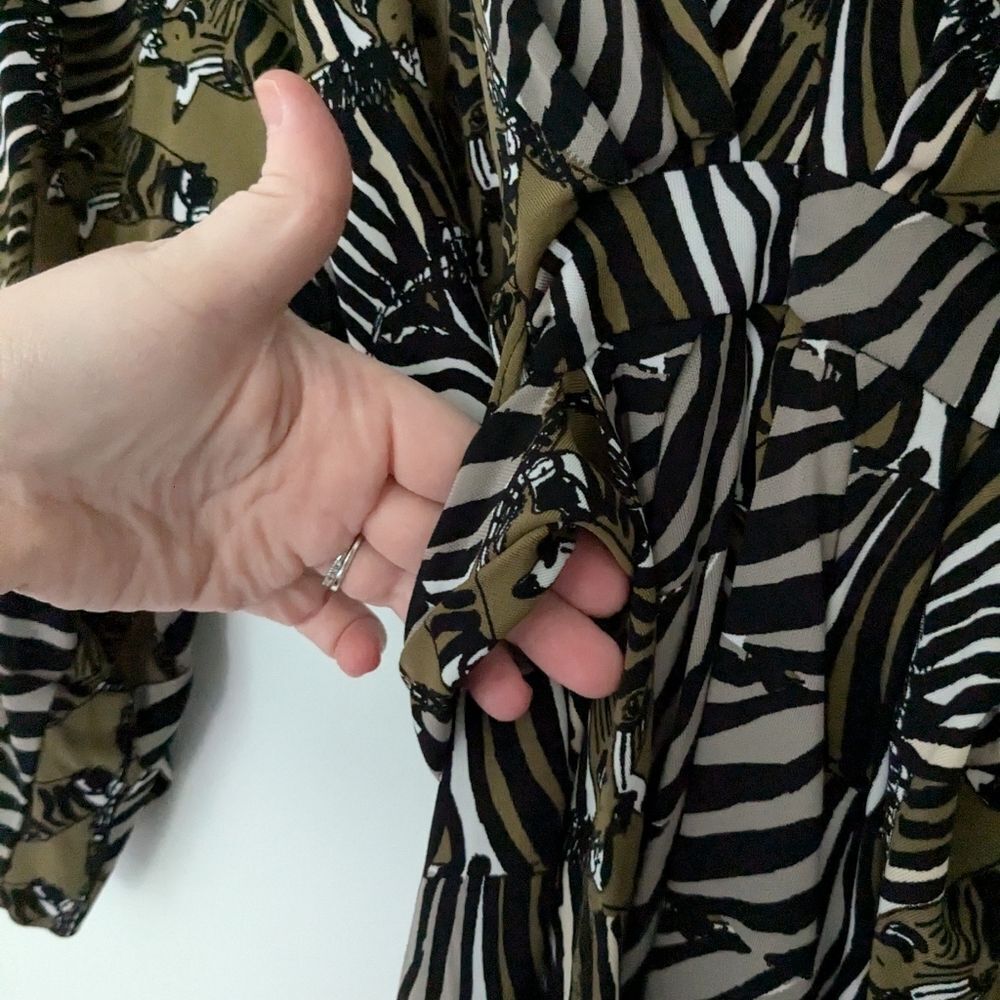 Banana Republic x Issa London Zebra Print Jersey Kimono Wrap Dress - Picture 4 of 8